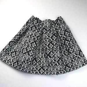 Xhilaration Heavy Skirt Tribal Black White Medium